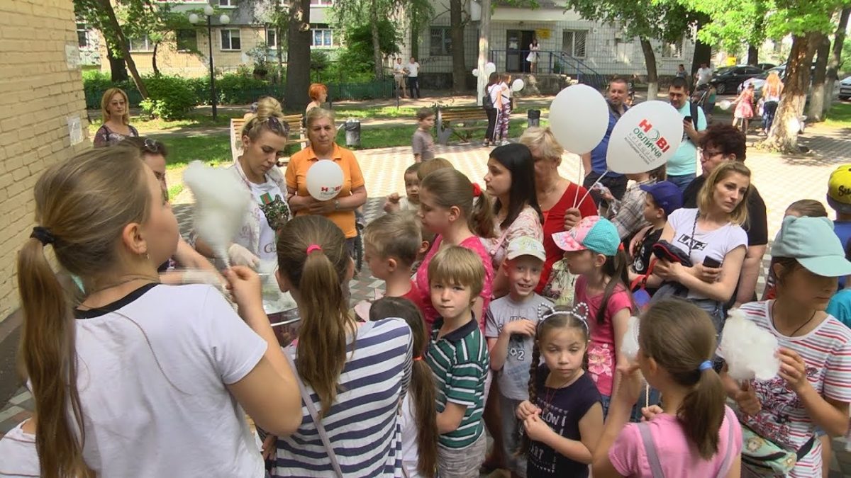 Драйвові танці і феєрія фарб: як у Коцюбинському відзначали День дітей